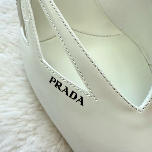 Prada Cut-Out Heeled Brushed Leather Pumps size 40EU or 9US Retail 1200$ - Picture 4 of 11